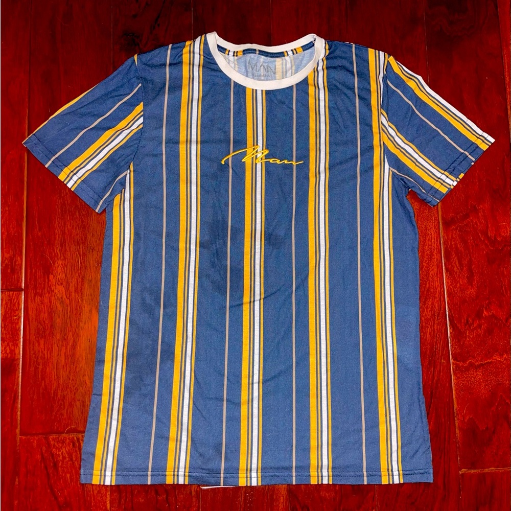 BoohooMAN Signature Vertical Stripe T-Shirt